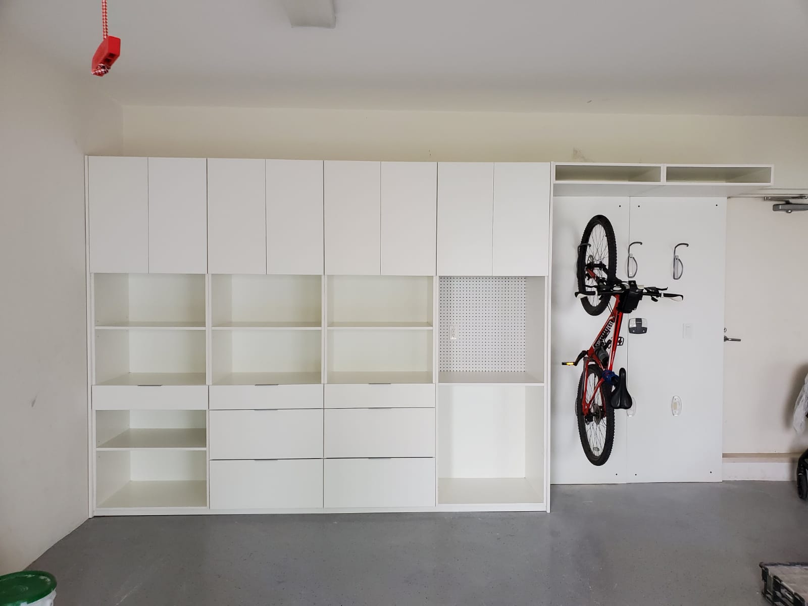 custom-garage-storage-unit-modern